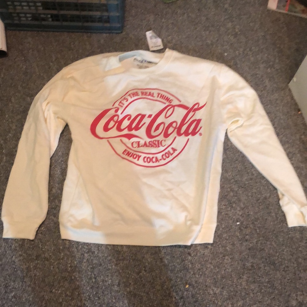 Juniors cream  coke cola sweatshirt